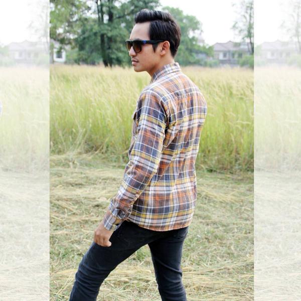 Flanel. Elocoklv - orange pattern | Price 165k | Order : 085772950385 | visit our page elocoklv.com