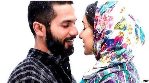aisha_shraddha's tweet photo. #1yearofHaider @ShraddhaKapoor @shahidkapoor http://t.co/YiEK84WZDV