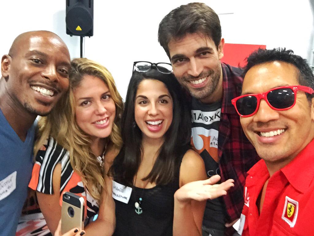 kevinwinston's tweet photo. Thx @xoxoLizza @AmandaOleander @1AlexKhan @1justice4all for sharing amazing your experience and tips! #periscopepanel http://t.co/W9odqEMQEo