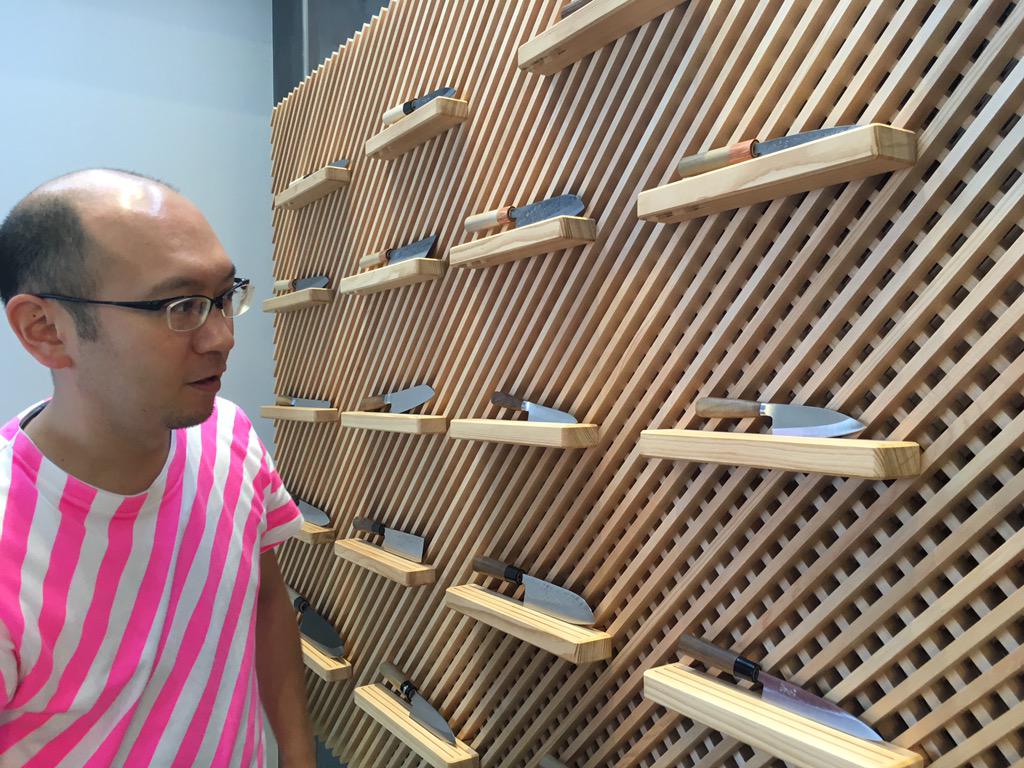 nobi_en's tweet photo. Tadafusa,one of the top kitchen knife manufacturers inTsubamesanjo has opened factory shop for #FactoryFest #燕三条工場の祭典 http://t.co/oNX9NjJ00G