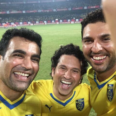 sachin_rt's tweet photo. Am going to be there on October 6 at the @KBFCOfficial season opener. Last year's experience was fantastic (1/2) http://t.co/GrinSYs7Uw