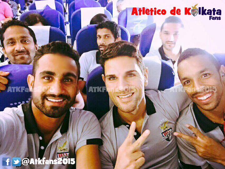 AtkFansKol's tweet photo. Our boys are on their way to Chennai for the ISL Opening match against Chennai....
#ATK #ATKFans #OffToChennai http://t.co/Fy2m6SIuX3