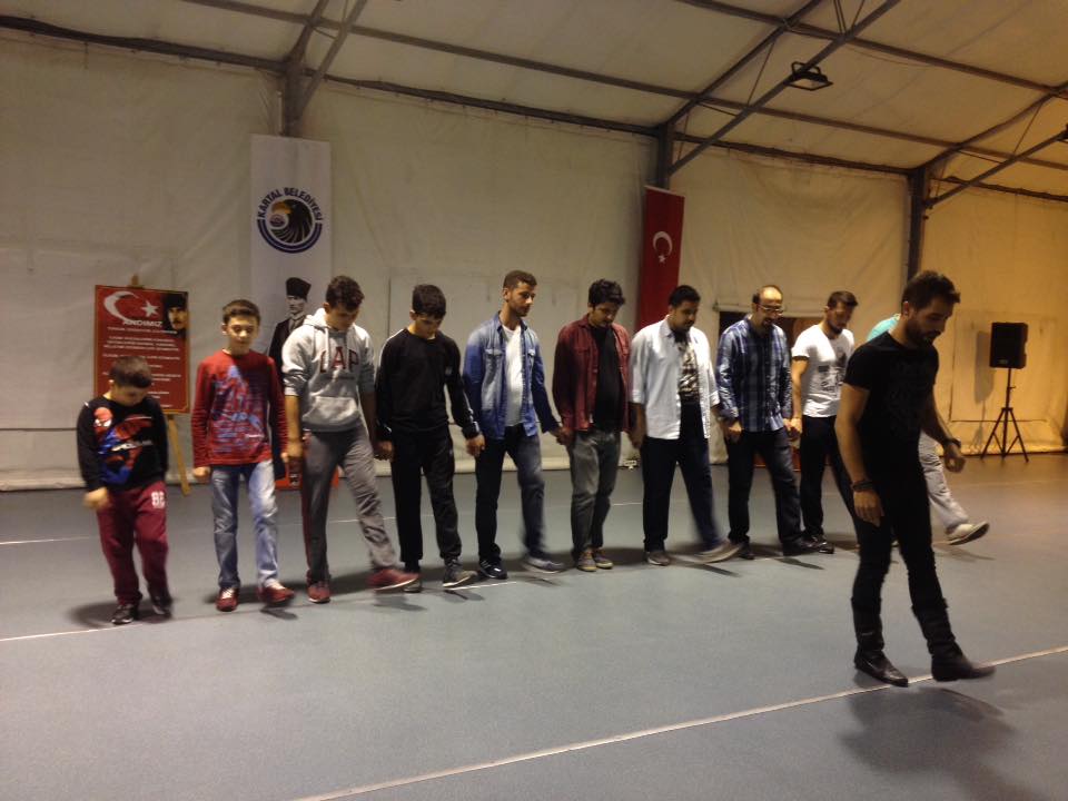 Dün akşamki #horon çalışmamızdan görüntüler <a href="/kartalbld/">Kartal Belediyesi</a> #ekip #halkoyunları