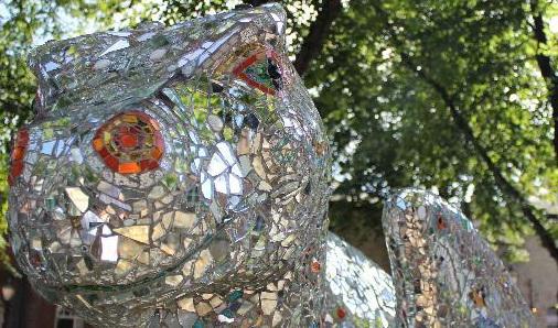 Norwich's @GoGoDragons2015 have been sold and <a href="/GoGoMosaic/">GoGoMosaic</a> raised the most: is.gd/MRVi1I #HeartNews