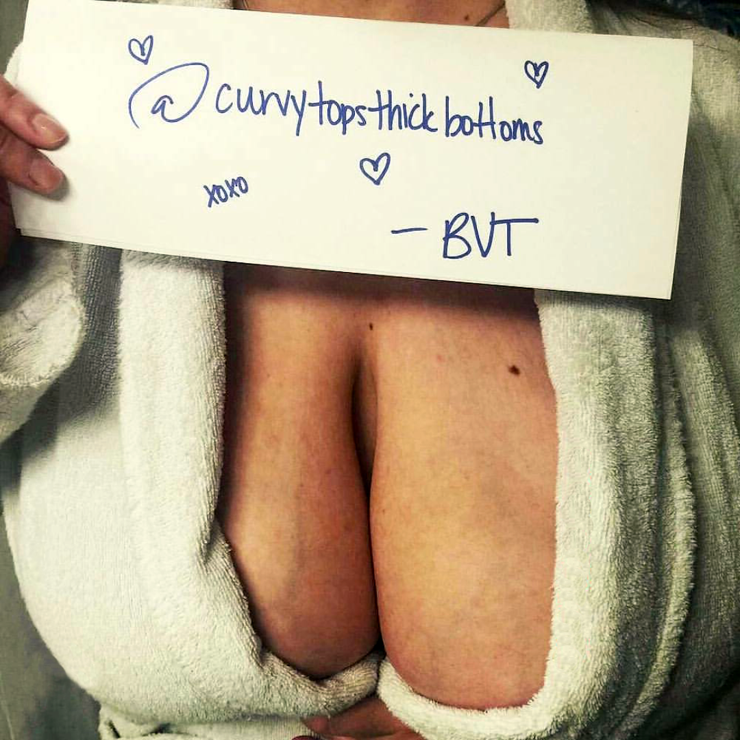 CurvyThick's tweet photo. A few of my favorite girls! @bustyvontease @VendettaGold. Thx for the LOVE! #Thick #Busty #BigBoobs #Curvy #CurvyGirl http://t.co/Itel33aQpE