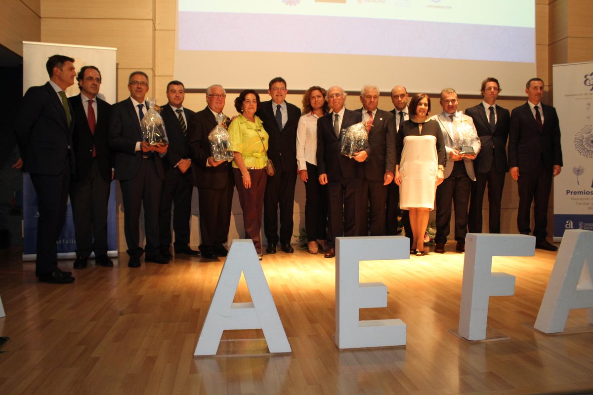 FundacionMPC's tweet photo. Estuvimos en la vigésima edición de los Premios de la Asociación de la Empresa Familiar de Alicante http://t.co/CXACB3veJz