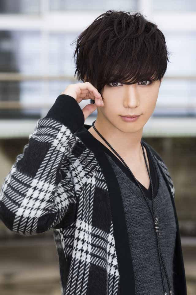 Happiness8941's tweet photo. #10.28 NEW SINGLE 「Refrain/心灯-こころび-」ヴィジュアル解禁されたということでcoloursさんと繋がりたい
#Blu-BiLLioN
#RTしてくれた人全員フォロー

にょほりーなでミケラーです♡♡ http://t.co/OHs73RNG3c