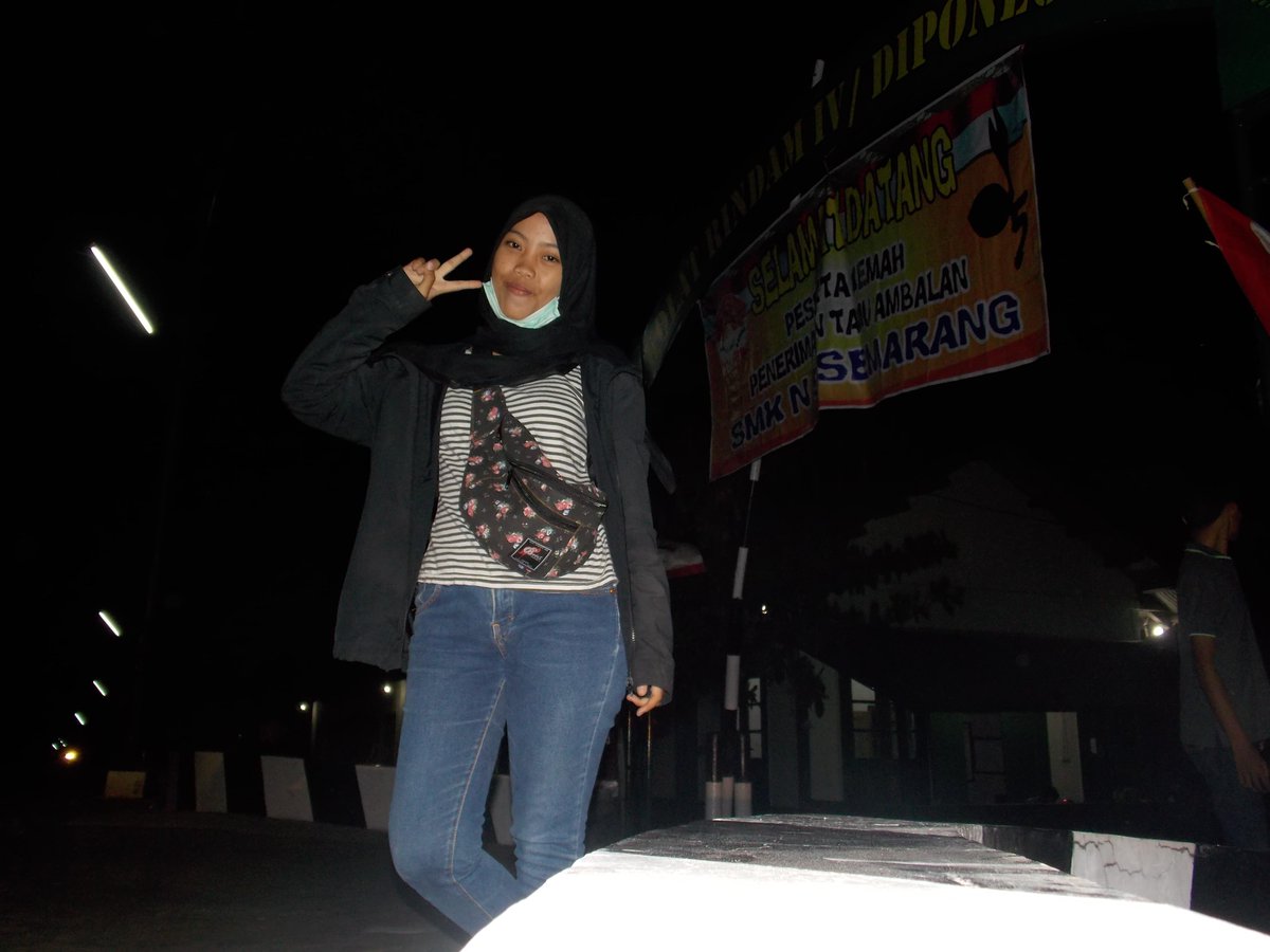 EvaAziza's tweet photo. ungaran again #lateposting http://t.co/qO5uSJr9FI