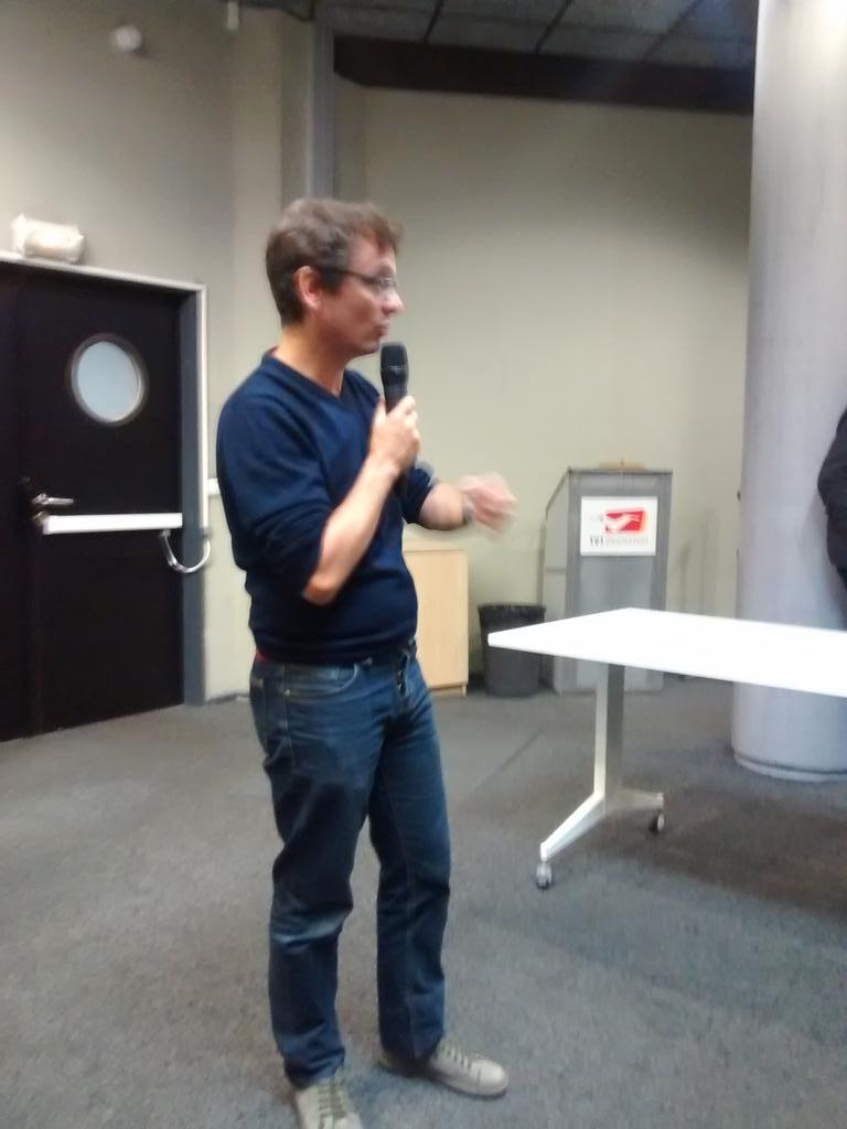 MaudChassignol's tweet image. Au #garageweek tout le monde participe a la présentation @legui @isentoulon