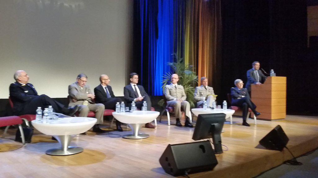 BBetaigne's tweet photo. Les medef Alsace Champagne Ardennes  Lorraine Et la Défense Nationale @medef Meurthe et Moselle http://t.co/Cjg1PaOSDC
