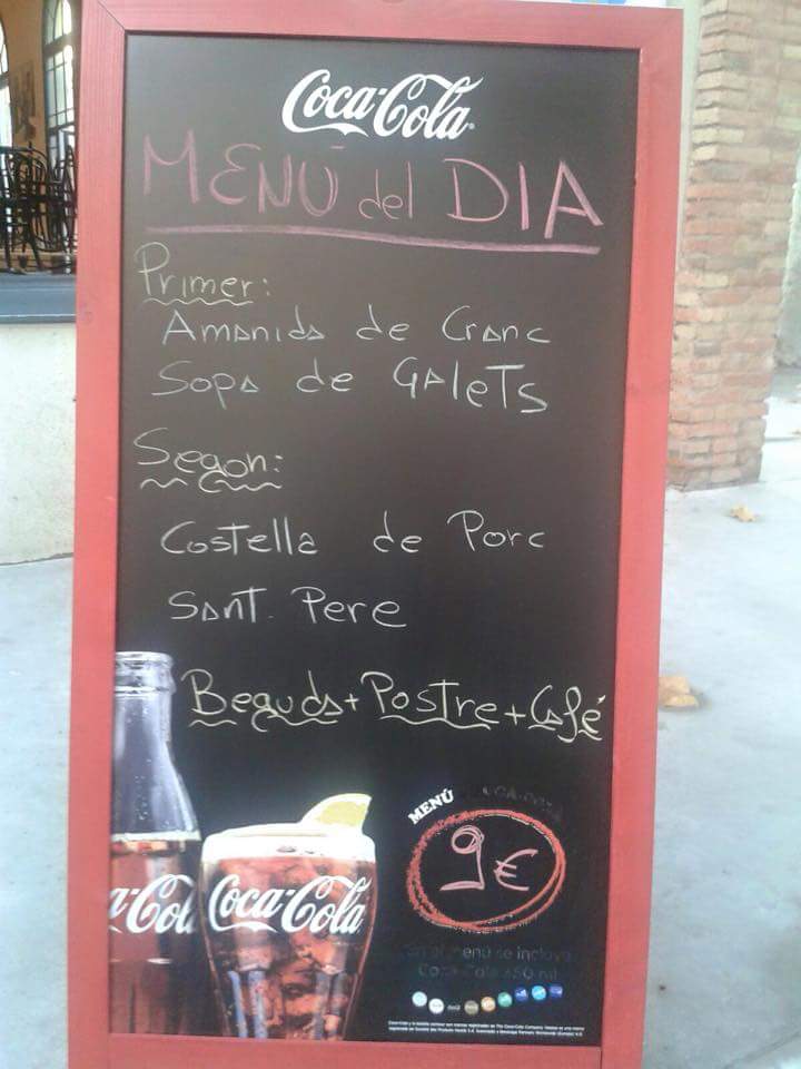 CafeArtesa's tweet photo. Bon dia! Aquest és el "Menú del dia" per avui divendres 2 d'octubre 2015 #menudeldia #elprat #elpratmola #lartesa http://t.co/8ntSVZCYBU