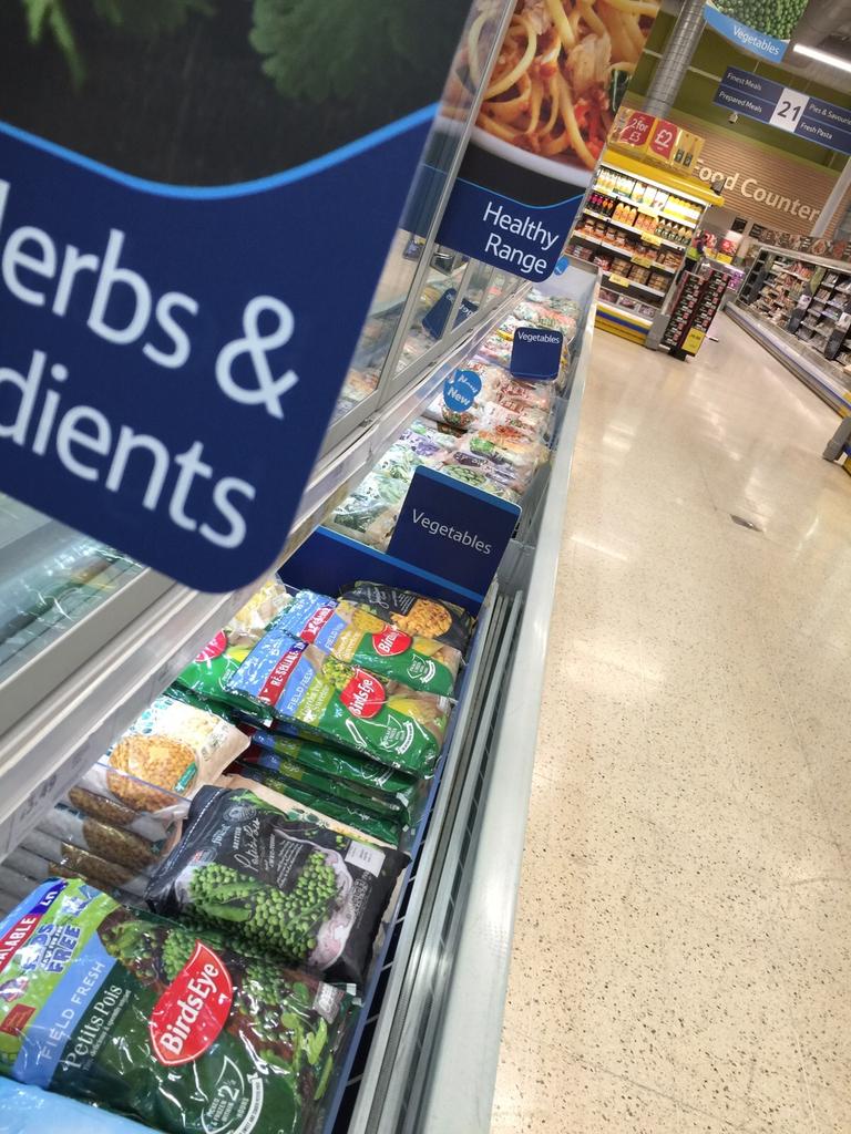 TescoExtraNotts's tweet photo. Frozen Food looking amazing today! 100s of great new products &amp; great prices! Well done all involved! #TopNotts http://t.co/l4liE8yhzt