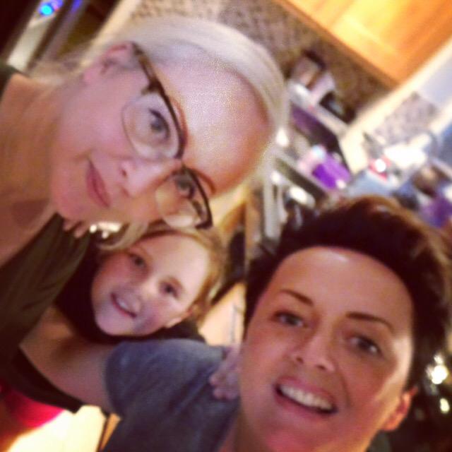 nicolaazz's tweet image. Fun night at Rockies ... Yummy tea x helped the gorgeous goddaughters with their homework x #templebuilding #love