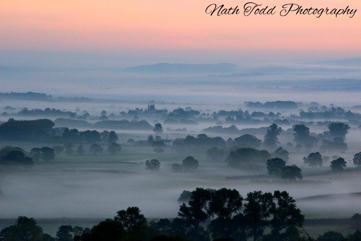 kingcozzie's tweet photo. Beautiful morning @ the EDGE. prt1
@AP_Magazine 
@alderleyedgecom
@nationaltrust
#photography
@WildlifeMag http://t.co/F7SlqJbKMl
