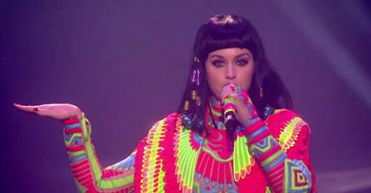 кэти перри хорс. кэти перри дарк хорс. кэти перри dark horse. кэти перри хорс. кэти перри нефертити.