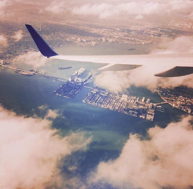 Jenny__mg's tweet photo. Tic,Tac✈️....Mi amor❤️                              #IminMIAMIbeach http://t.co/d9NKwvLicU