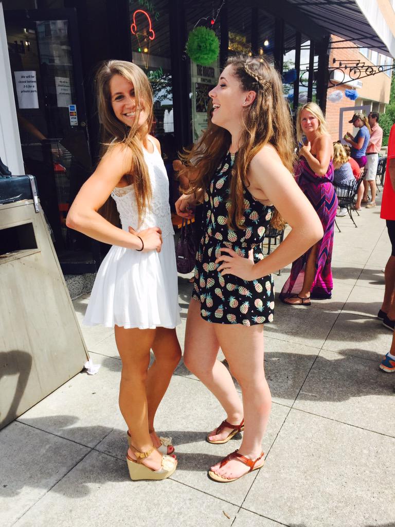 cameronn_foxx's tweet photo. Happy birthday @carli_cosenza!!!! Missin u and our rockin random trips to Michigan! Hope u have the best day ever💝💝🎉 http://t.co/HlWjGY9asm