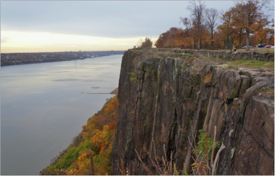 bestofnj's tweet photo. The 8 Best Hiking Trails to Enjoy Fall Foliage http://t.co/ZT53ppUcWk #NJfallfoliage #NJhikingtrails #autumn http://t.co/ap2jlvPaIW