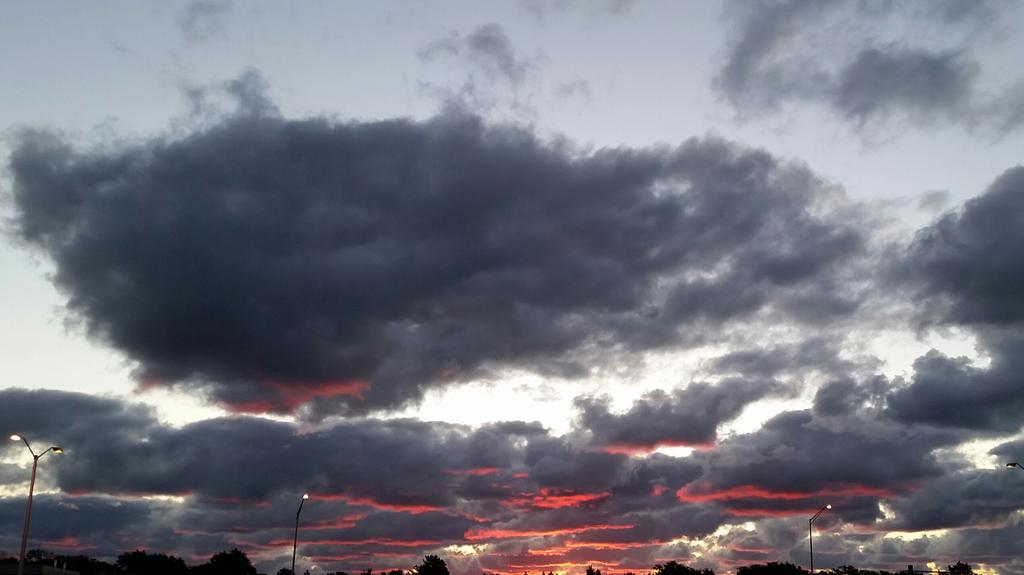 sglass771's tweet image. As the day begins, don't forget to bring the #edjoy. Happy Friday, all.