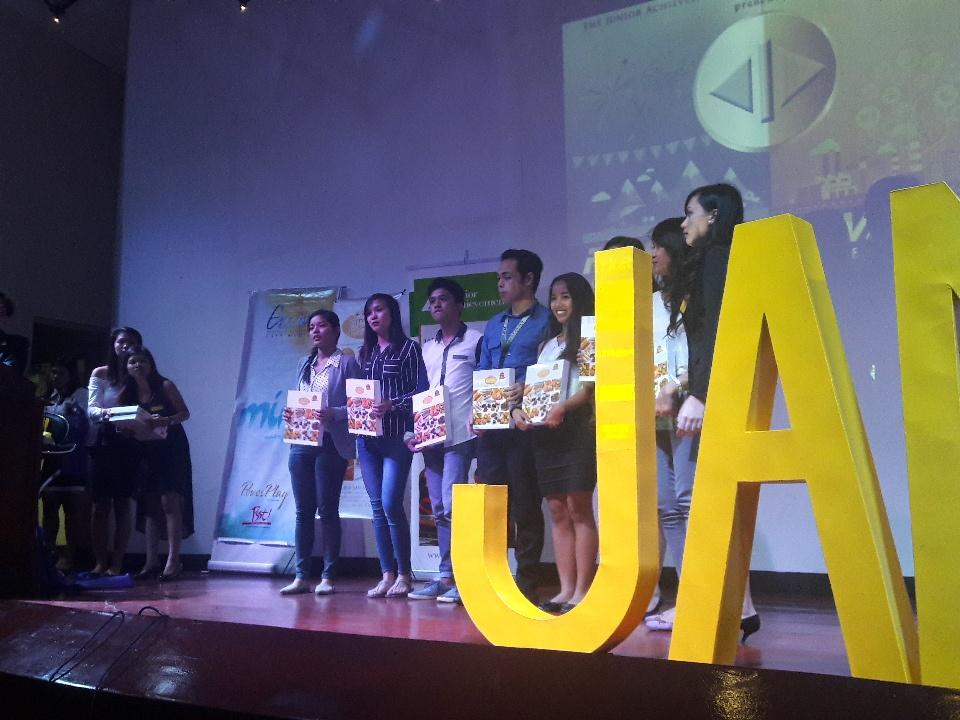 ja_society's tweet photo. Congratulations to all our Raffle winners! Thank you to all our sponsors! #JAMSGA1516 #JAMSPastForward http://t.co/pmxCX0u6Nf