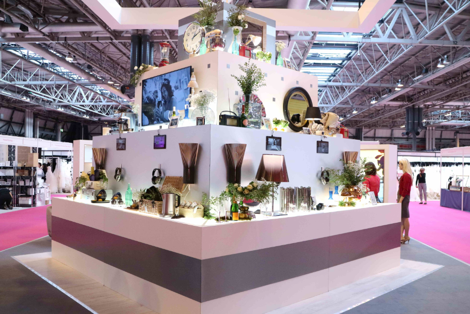 PrettyGreen's tweet photo. The PG @johnlewisretail Gift List team is ready at the @nationalwedding show next to our gorgeous stand #JLGiftList http://t.co/YPdvygufgh