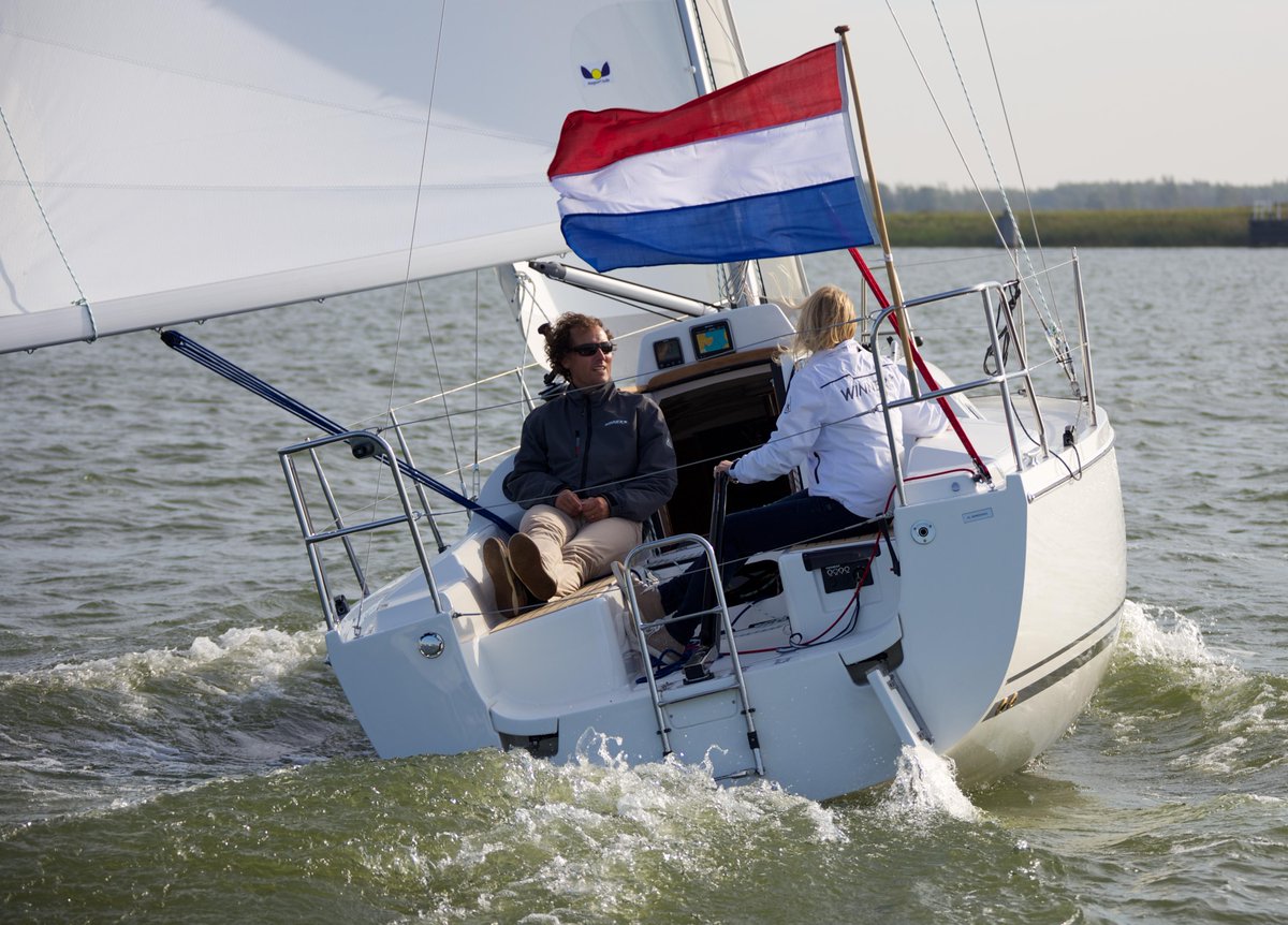 This handsome <a href="/WinnerYachts/">Winner Yachts</a> is designed for simplicity: sailingmagazine.net/article-1680-w…