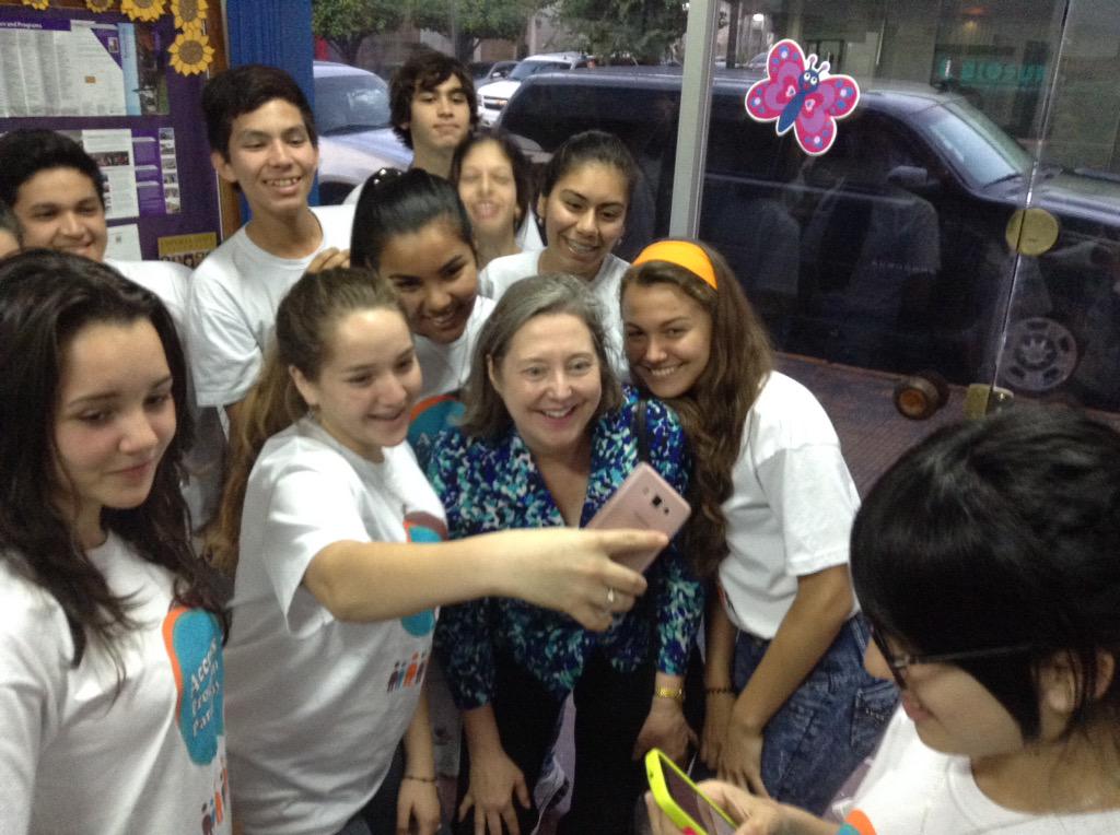 USAmbPY's tweet image. Que recibimiento @CCPA_paraguay en Encarnacion! GRACIAS CHICOS #GoAccess #ConociendoParaguay