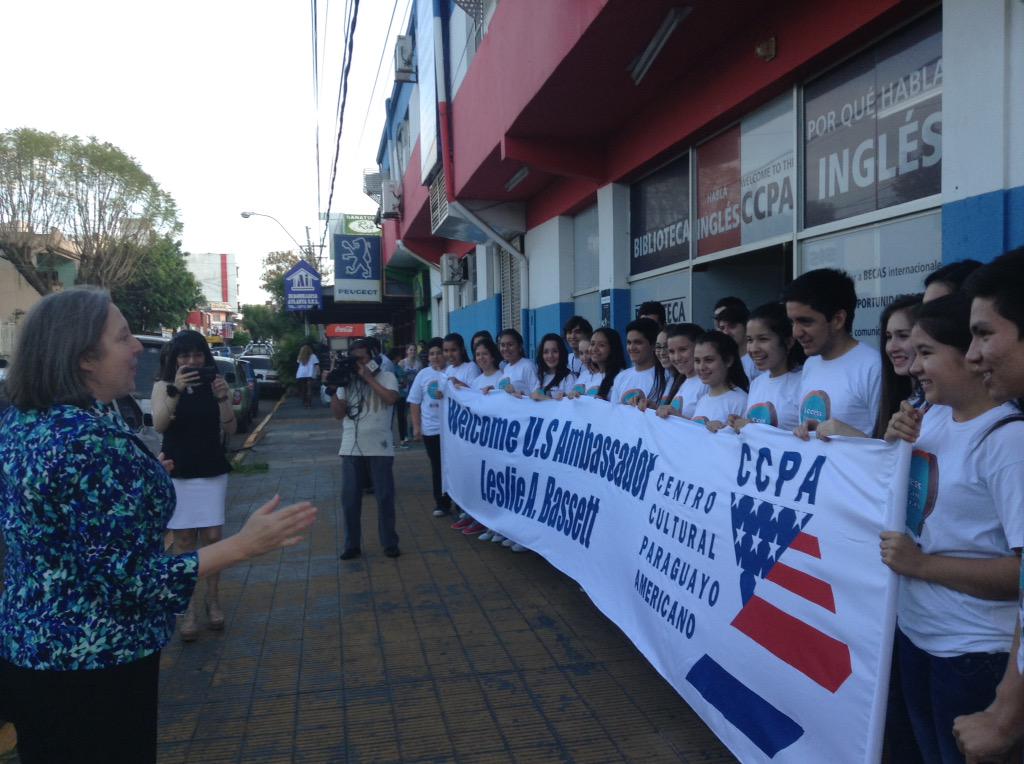 USAmbPY's tweet image. Que recibimiento @CCPA_paraguay en Encarnacion! GRACIAS CHICOS #GoAccess #ConociendoParaguay