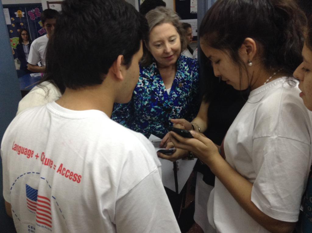USAmbPY's tweet image. Que recibimiento @CCPA_paraguay en Encarnacion! GRACIAS CHICOS #GoAccess #ConociendoParaguay