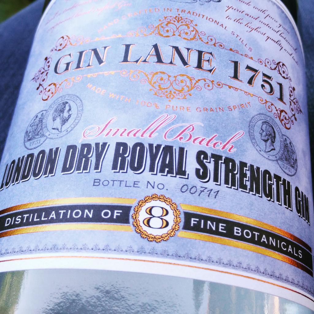 TheTasteAtelier's tweet image. Delighted to be trying @ginlane1751 London Dry this weekend. Now, what cocktails to make?! Decisions, decisions!