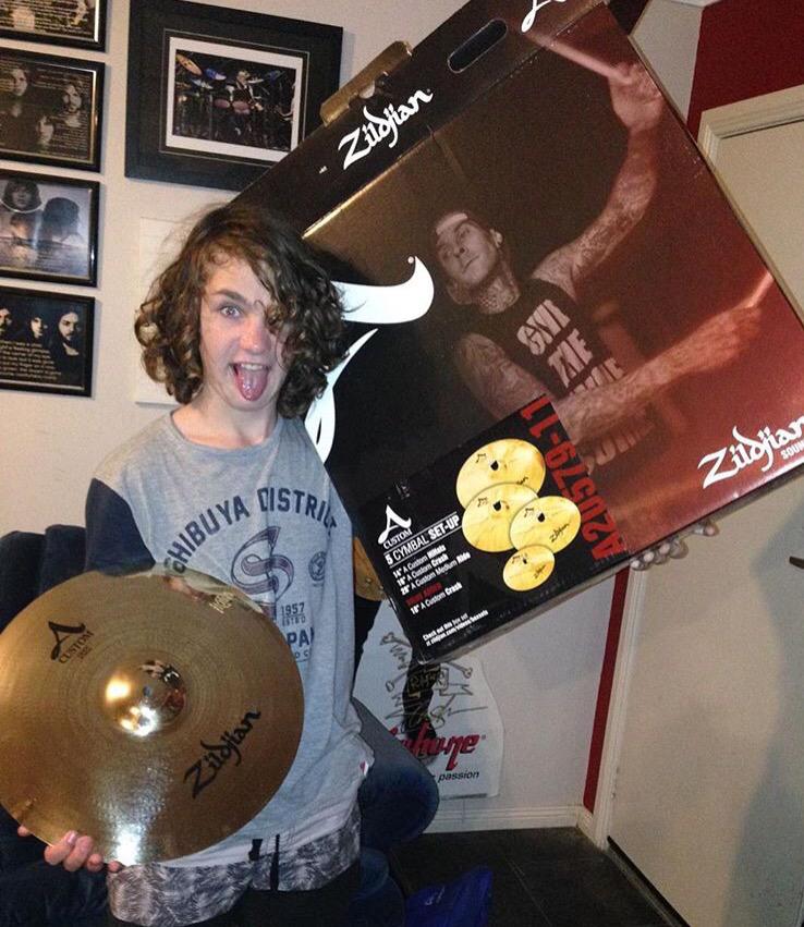 roxferryband's tweet photo. New cymbals have arrived!!! #zildjian #Acustoms http://t.co/YXeKJBOBDe