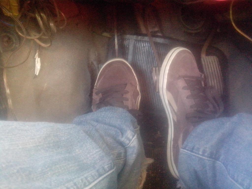 HippyPablo's tweet photo. #VoyConZapatillasYPunto escuchando @RadioCarolina  a la pega http://t.co/QBUtDayfBU