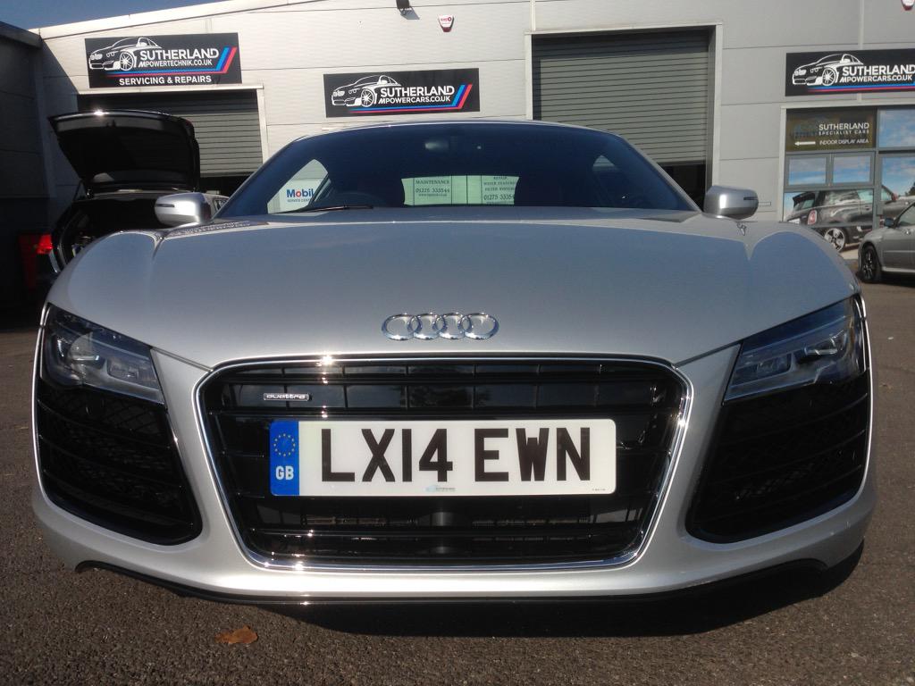 BRSGlassCare's tweet photo. R8 Friday! #glasspolishing #scratchremoval #R8 #sunsout http://t.co/wvEbObPXA7
