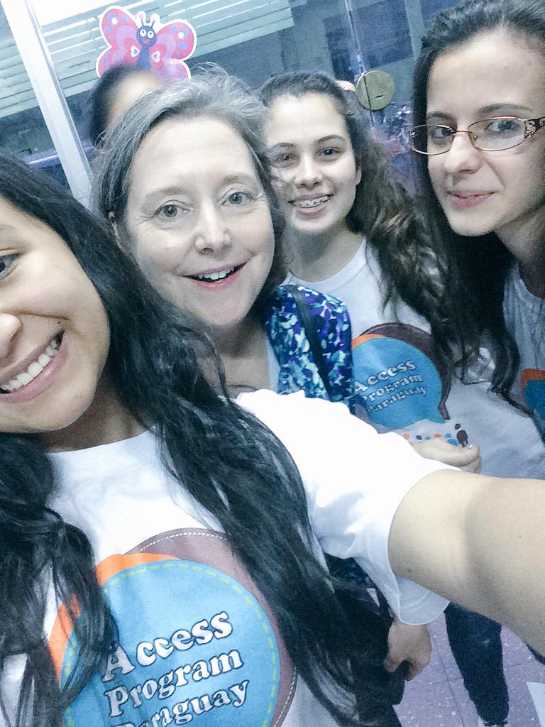 roxnotme's tweet image. We got a selfie with the Embassador!! Thank you so muchhhh @USAmbPY ❤️ #goAccess #AccessParaguay