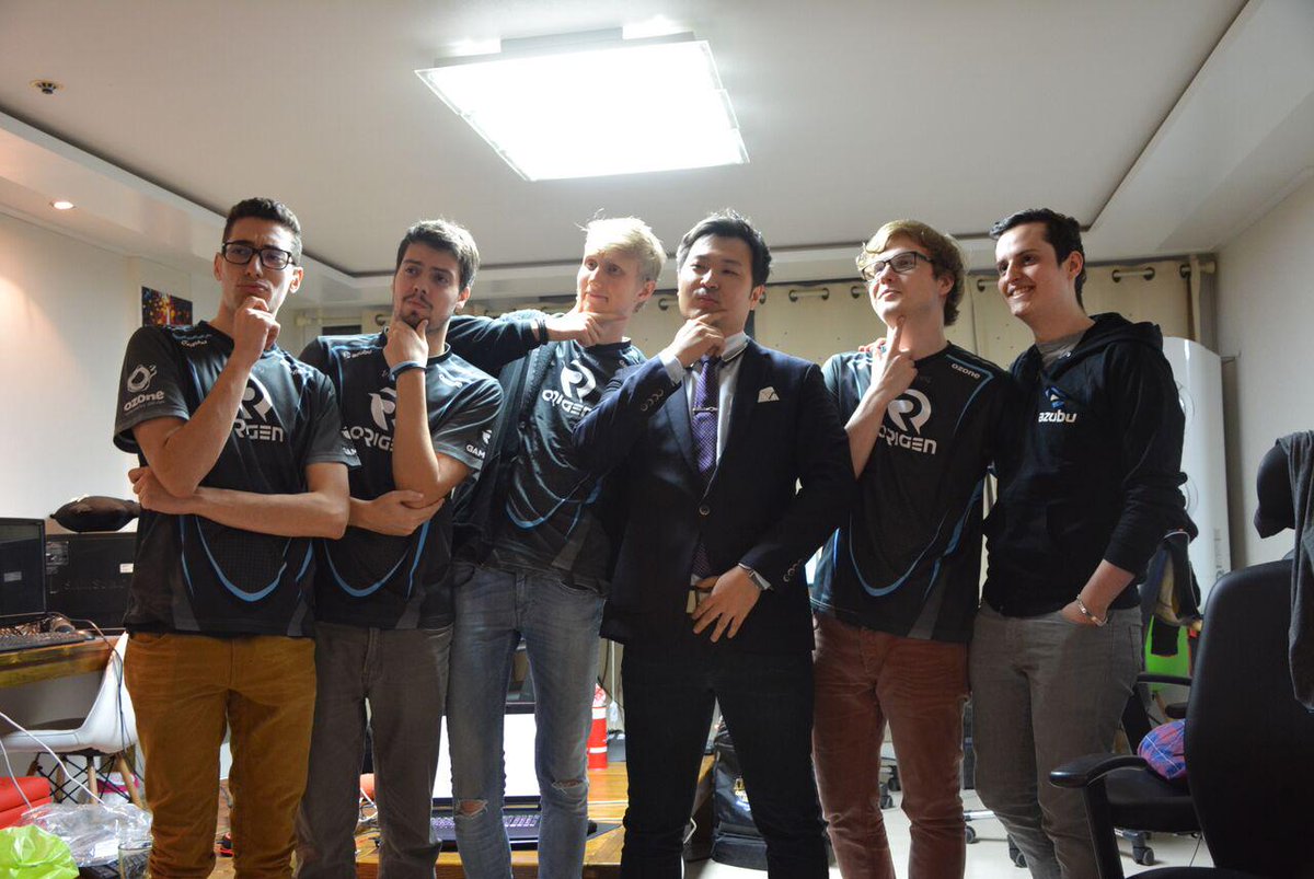 Astralisgg's tweet image. Origen Team Strategy: set up backdoors for Hype. That&apos;s the secret to life. xSoaz #OGWON #OGWINNING #OGWORLDS