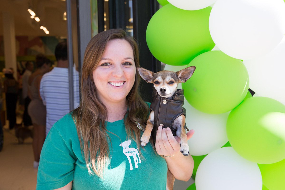 HealthySpot's tweet image. We Believe Our Pets Are Family #petsarefamily #humananimalconnection #unconditionallove