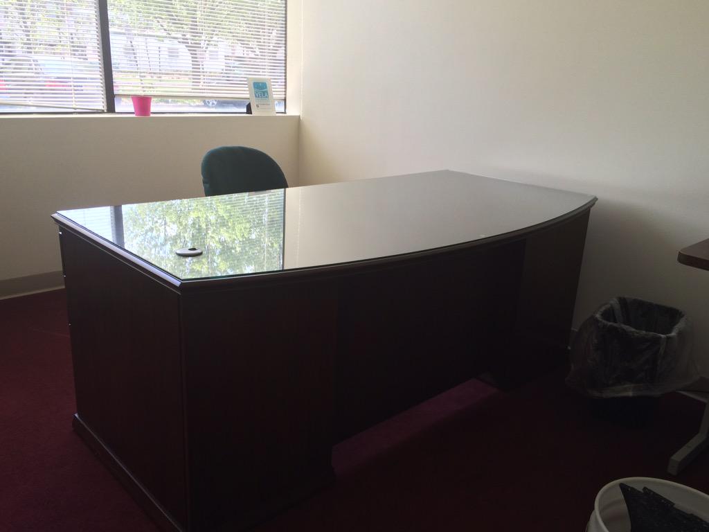 SuburbanGlass's tweet photo. Protect your home /office furniture with a custom fit glass table top! #looksbetterwithglass #bergencounty #tabletop http://t.co/cejQsqyU2x