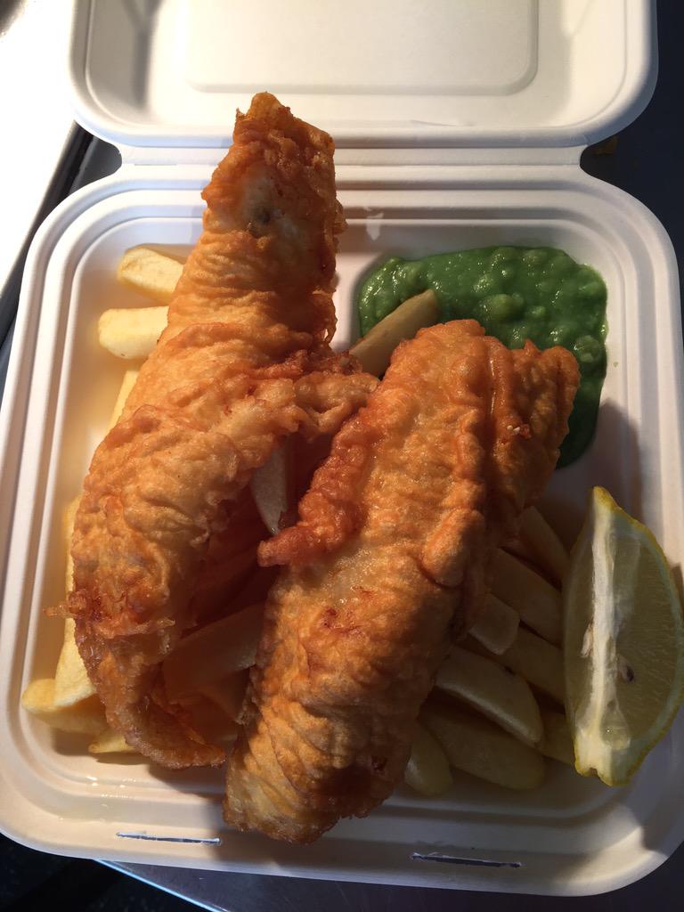 Celebrate #NationalPotatoDay with our finest chips sourced from local producers. #fishandchips #local