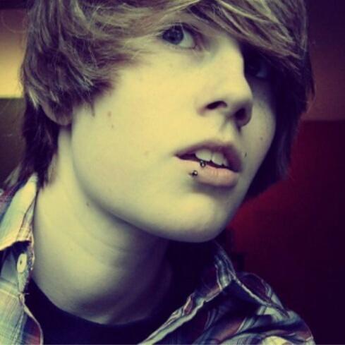Happy birthday to an awesome youtuber named Jeydon Wale! Go subscribe to him and happy birthday Jeydon Wale! 