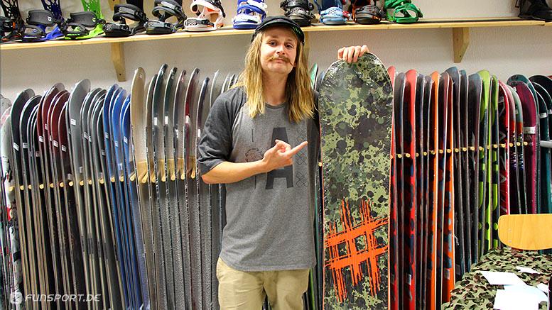 FUNSPORTde's tweet photo. Thank you visited Berlin! @halldorhelgason @Eikih87 #funsportde #MasterBayTable #LobsterSnowboards #MonsterEnergy http://t.co/7ADN0abgUU