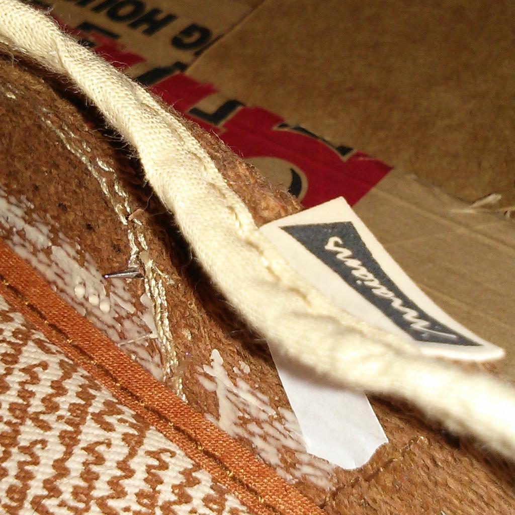 middriveebike's tweet photo. A needle in my new maians men's sisto rejilla!!! #maians #needle #shoes #dangerous #warning #hurt #injury http://t.co/W29sTa3jxq