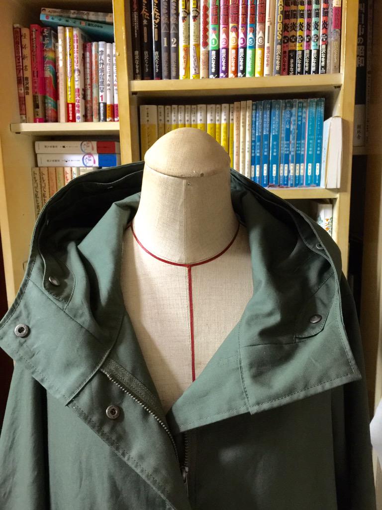 うい島田うい子 モッズコート フード部分に仕上げのステッチを入れて これで本体はほぼ完成です ただねー バネホック打つのが何故か急激に下手になってしまい 何度やっても上手く付けられない 明日また落ち着いて挑戦しよう Http T Co Tllnpgibve