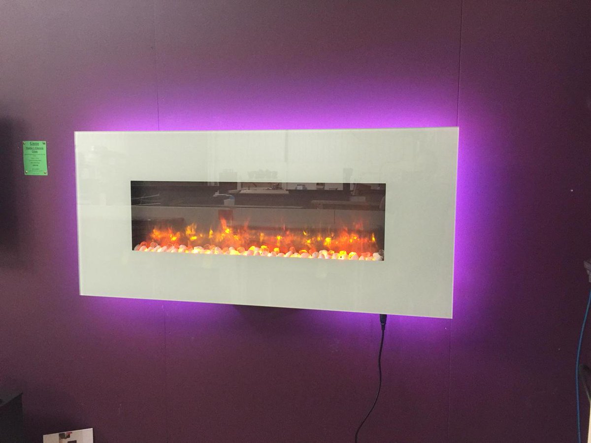 Absolutely loving the new Radiance electric fire from <a href="/stovaxgazco/">StovaxGazco</a> - now on show in our #Guildford store❤️🔥