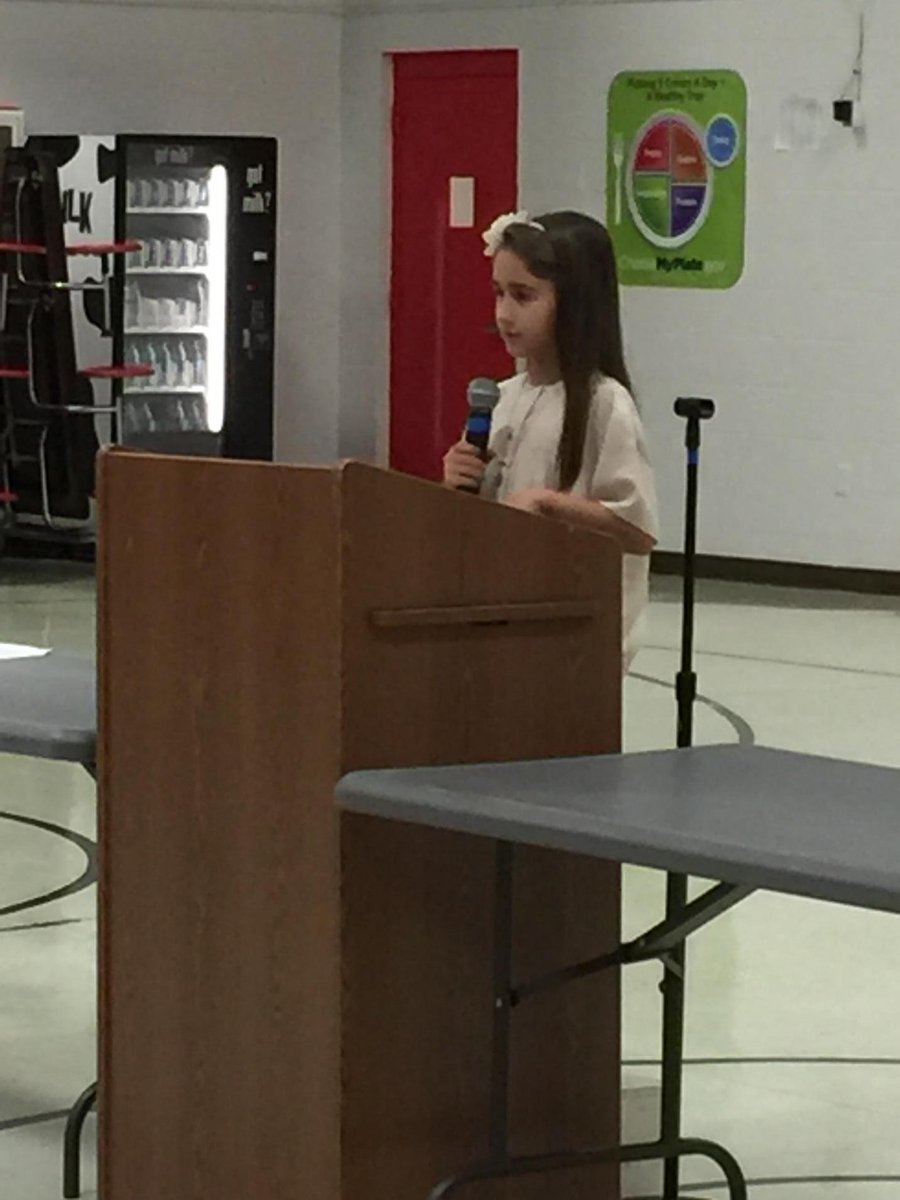 AClardyGRREC's tweet photo. Awesome speech today by L Fanning 🐾 #elections15 @RichPondElement http://t.co/GlQtxlRrPP