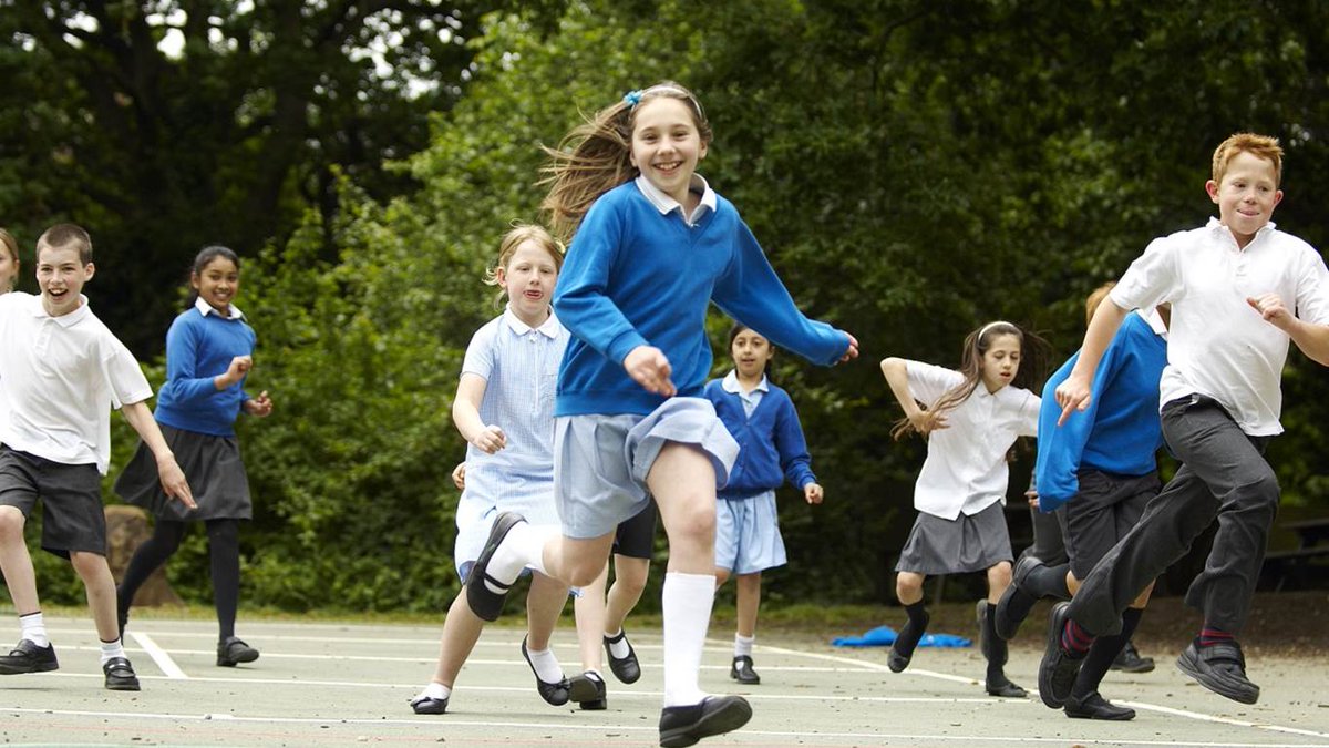 UKHSA's tweet photo. Measuring mental wellbeing in children & young people – new resource http://t.co/LNth9sSbkq http://t.co/XdgkDaHKZM