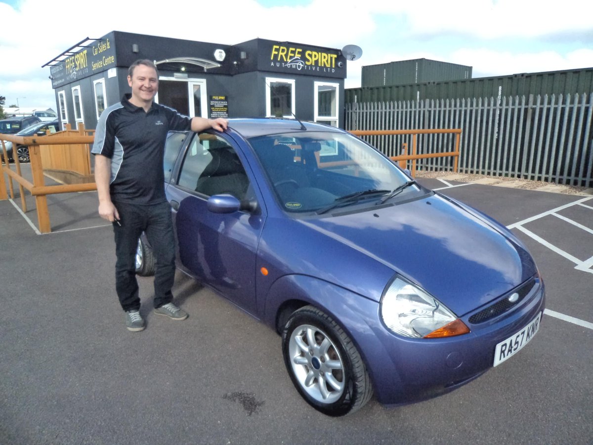 Another happy customer! Jason Tyler collecting his new Ford KA. #happycustomer 
ow.ly/SVqOb