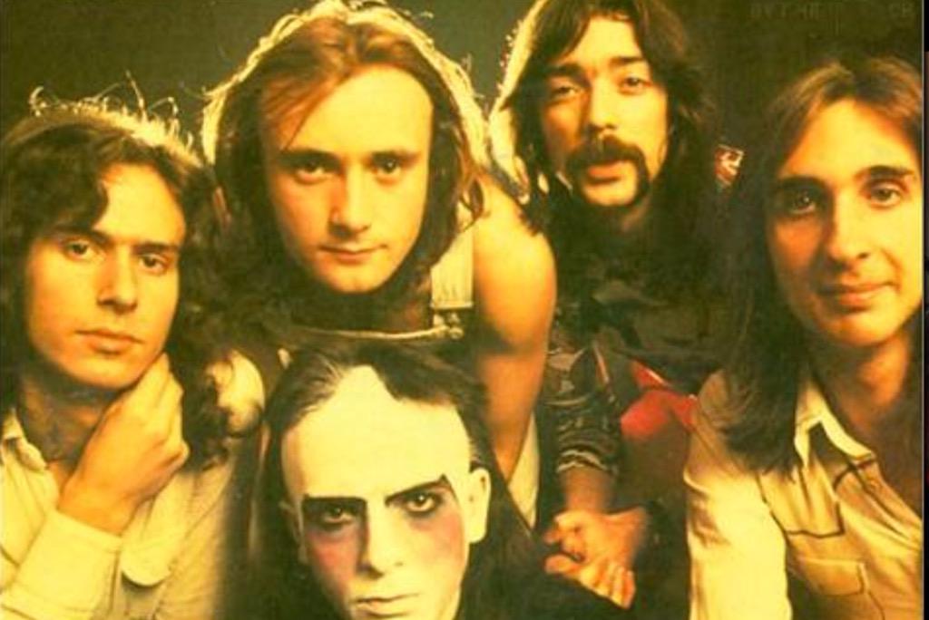 10/02/1950 Happy Birthday, Mike Rutherford, bassist 
                       and  backing vocals of Genesis 