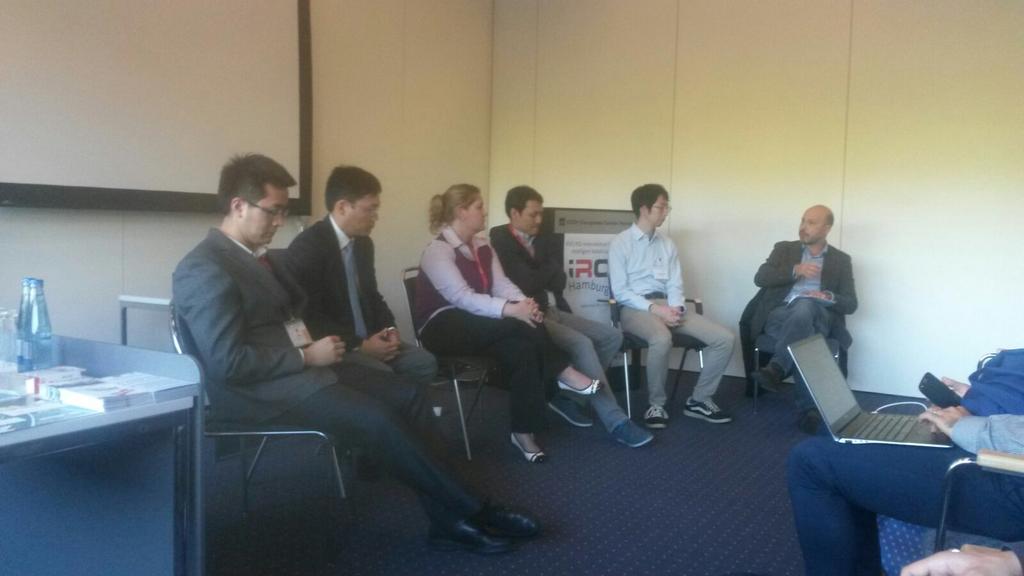RoboSoft_CA's tweet photo. Closing roundtable discussion on soft robotics at #IROS2015 with @nnosengo . Very exciting workshop today! @fet_eu http://t.co/LvTG9Au5Lo