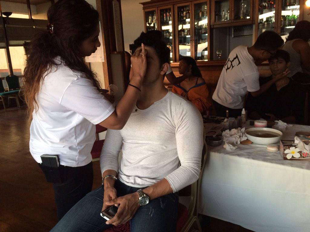 RamanDCFernando's tweet photo. My staff busy beautifully the models for the second day of the @colombofw at @JetwingHotels. #CFWResort #CFWatJetwing http://t.co/OZy9rRnfke