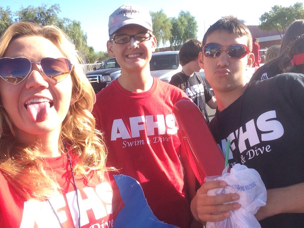 swimmingowls's tweet photo. SWIM TEAM IS READY #AFHS60 #AFHS60 http://t.co/FmysBL9mFT